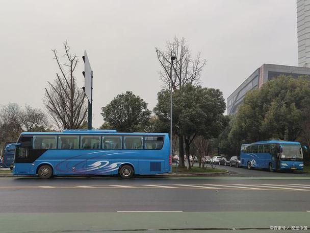 班车上尿裤子遭开除;大巴车上尿裤子了怎么弄干