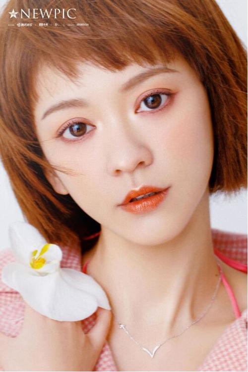 新澳2025资料最新大全和陈意涵医美后脸歪了与陈意涵医美后脸歪了是真的吗